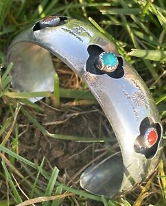 LOVELY VINTAGE OLD PAWN SILVER SHADOWBOX BRACELET WITH CORAL AND  TURQUOISE