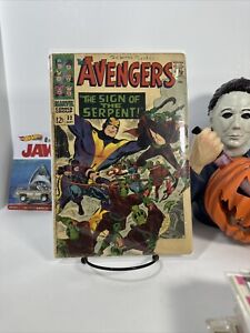 The Avengers #32 Marvel Comics 1st Print Silver Age