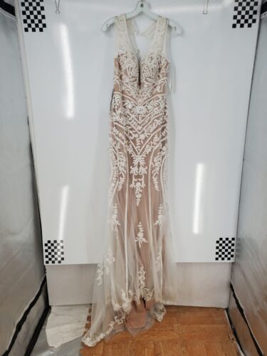 NWT Azazie Women's White Lace V Neck Sleeveless Back Zip Wedding Dress Size WD4