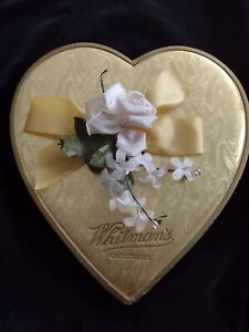 Vintage Valentine's Chocolate Candy Heart Box Whitman's Gold Fabric Flowers 13
