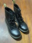 Dr Doc Martens 11821 Women’s Size 8 Black Leather Lace Up Combat Boots Shoes