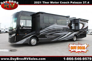 21 Thor Motor Coach Palazzo 37.4 Diesel Pusher Motorhome RV Class A Triple Slide