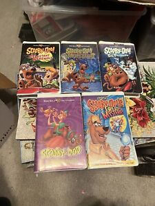 Vintage Scooby Doo VHS Lot Of 5 Tapes Clamshell Movies! Nice Collection!
