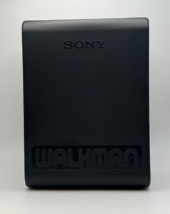 sony walkman wm-701c hardshell carrying case and plastic inserts original VNTG