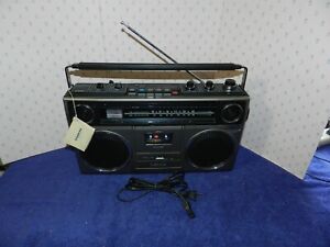 New ListingVintage 1979 Sanyo M9930 Stereo AM/FM Cassette Deck Boombox W/ Original Hangtag