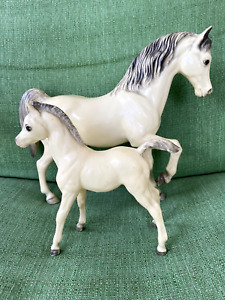 Breyer Vintage Alabaster Arabian Horse and Foal +FAST SHIPPING!