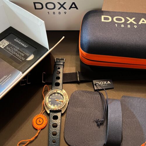 Doxa Sub300T Caribbean Dive Watch. Vintage Tropic Sport Strap. Box and Papers!