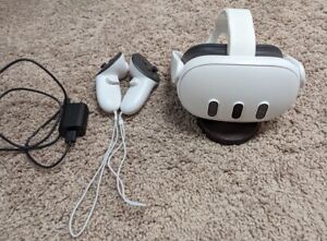 Meta Quest 3 128GB VR Headset White Complete W/ Controllers