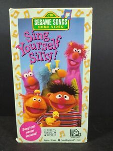 Sesame Street Sing Yourself Silly!  (VHS 1990) TESTED
