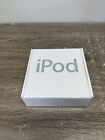 New Sealed Apple iPod shuffle 2nd Generation Silver 2GB Free Shipping