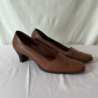 Vintage 80s 90s Brown Leather Kitten Heels Slip On Square Toe Minimalist 6.5