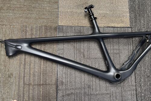 Yeti ARC T-Series Carbon Mtb Frame 2022 - With Dropper Post & Level TLM Brakes