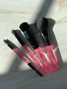 MAC Holiday 2021 Wave Your Wand Brush Set $161 Value - Authentic Brand New