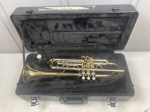 New ListingBACH TR500 TRUMPET IN PLAYABLE CONDITION AD21415111