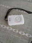 New ListingNikon COOLPIX S01 10.1MP Mini Digital Camera White 26349 POWERS ON. BUT NO TOUCH