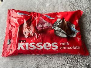 New ListingHERSHEY'S MILK CHOCOLATE KISSES 10.1 OZ - EXP DATE 12/2024