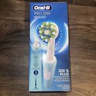 Oral-B Pro 1000 CrossAction Rechargeable Electric Toothbrush - Blue