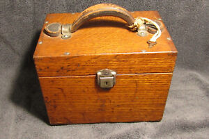 New ListingSOLID OLD WOODEN INSTRUMENT BOX locking with key & sturdy Leather Handle