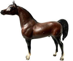 Breyer Traditional Horse Proud Arab Stallion PAS matte satin Bay Arabian 
