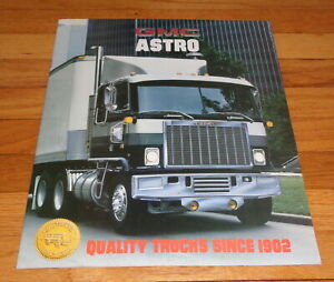 Original 1981 GMC Astro Semi Truck Sales Brochure Catalog