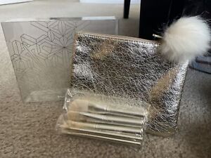 M·A·C Cosmetics Snow Ball Brush Kit/ Mini Brush Bag~BNIB - 460,491,570,575,507