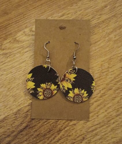 Womens Light Weight Faux Leather Dangle Earrings Sunflower Print