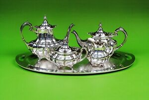 Hampton Court by Reed & Barton sterling silver 4 piece tea Set With S,P Tray.