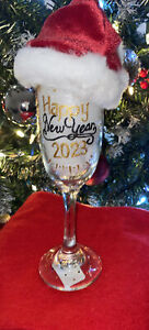 Hand Painted “Happy New Year 2023” Toasting Flute Holiday Party 6.25 oz Glass!🥂