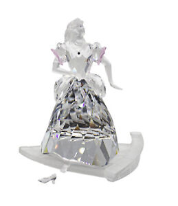 Swarovski Crystal Figurine, Cinderella with Slipper, (255108) 4.2