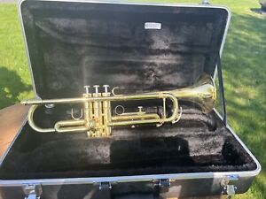 New ListingAntigua Vosi Trumpet 2561 w/ 5C Mouthpiece in Hard Carry Case
