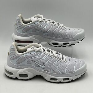 Nike Men's Size 9 Air Max Plus Triple White Athletic Shoes Sneakers 604133 139