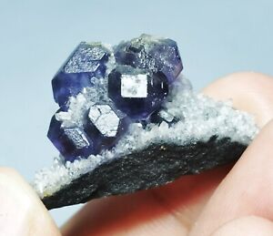 13g Natural Transparent Tanzanite Blue Fluorite On Matrix Mineral Specimen/China