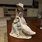 Lladro 5034 Goose Trying to Eat - 1979  Retired Excellent- Girl w/Goose VTG