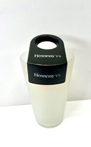 Hennessy VS Cognac Henny Colada Shot Glass Bottle Pint Black Clip