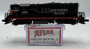 Atlas 48329 N Scale EMD GP-9 Phase 2 Diesel Loco Engine Southern Pacific 240
