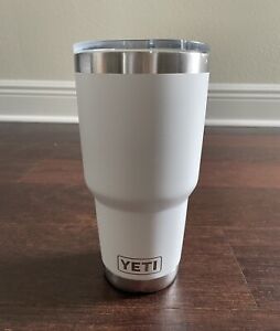 Yeti Rambler Stainless Steel Tumbler 30 oz White Magslider Lid Insulated Mug