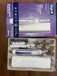 New NIB Oral B Genius 7500 Rechargeable Electric Toothbrush Bluetooth