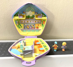 New ListingVintage Polly Pocket Polly At The Burger Stand Compact Bluebird & 2 Dolls 1992!