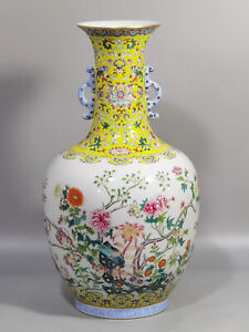 New ListingBeautiful Chinese Hand Painting Famille Rose Porcelain Two Ear Vase