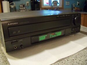 Vintage Mitsubishi Laserdisc M-V6022 & CD Player Twin BiT