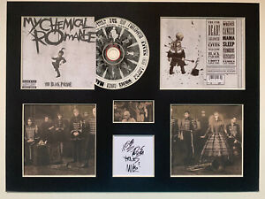MY CHEMICAL ROMANCE - Signed - THE BLACK PARADE - Album Display Deluxe