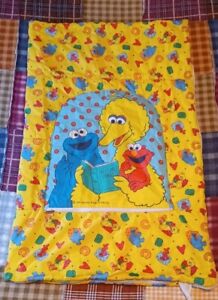 Vtg Sesame Street toddler kids sleeping bag Elmo Cookie Monster Big Bird 26 x 40
