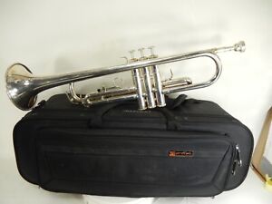 Yamaha YTR 2330S Bb Trumpet - Silver + Protec Propac Case & Bach 5C Mouthpiece