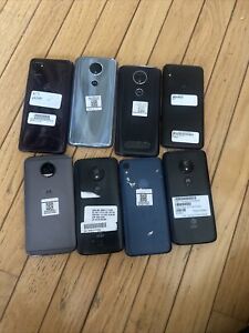 LOT OF 21 Mixed Motorola Phone CRACKED FOR PARTS UNTESTED
