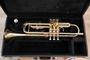 Yamaha 2335 Trumpet - (Playable/Fast Shipping)