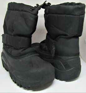 Thermolite Kids Snow Boots Sz 4 Black.