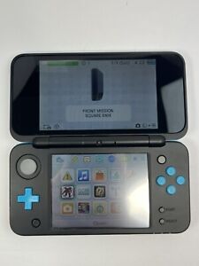 Nintendo 2DS XL Handheld Game Console Only JAN-001 Black/Turquoise NO CHARGER