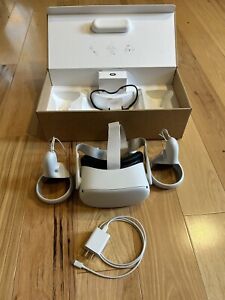 New ListingMeta Oculus Quest 2 64GB VR Headset (With Original Box, Controllers, Charger)