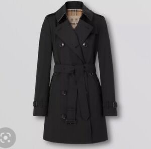 Burberry The Short Chelsea Heritage Trench Coat black size 16