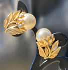 Crown Trifari Earrings Brushed Gold Faux PearlFlower  Clip On Vintage 1950/60s